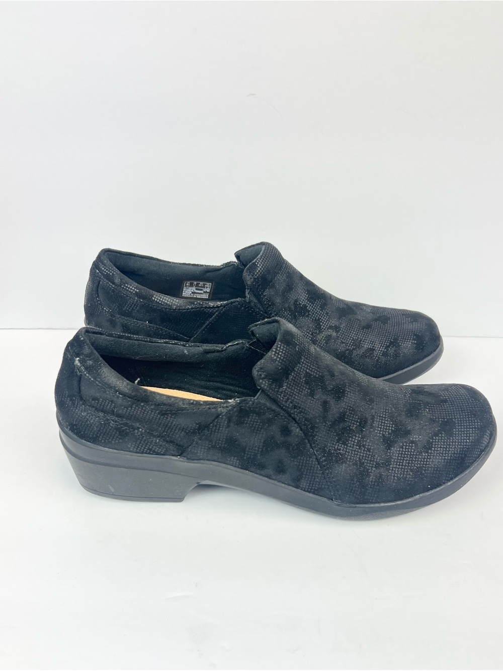 Clarks Black Suede Slip Resistant Work Shoes Loafers Size 11M Driving Shoes